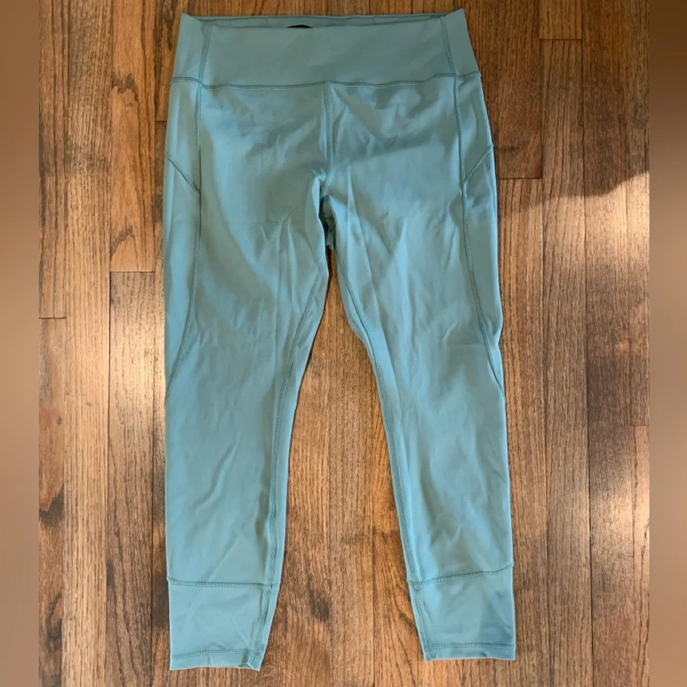 Lululemon In Movement 7/8 Tight - Picture 2 of 8